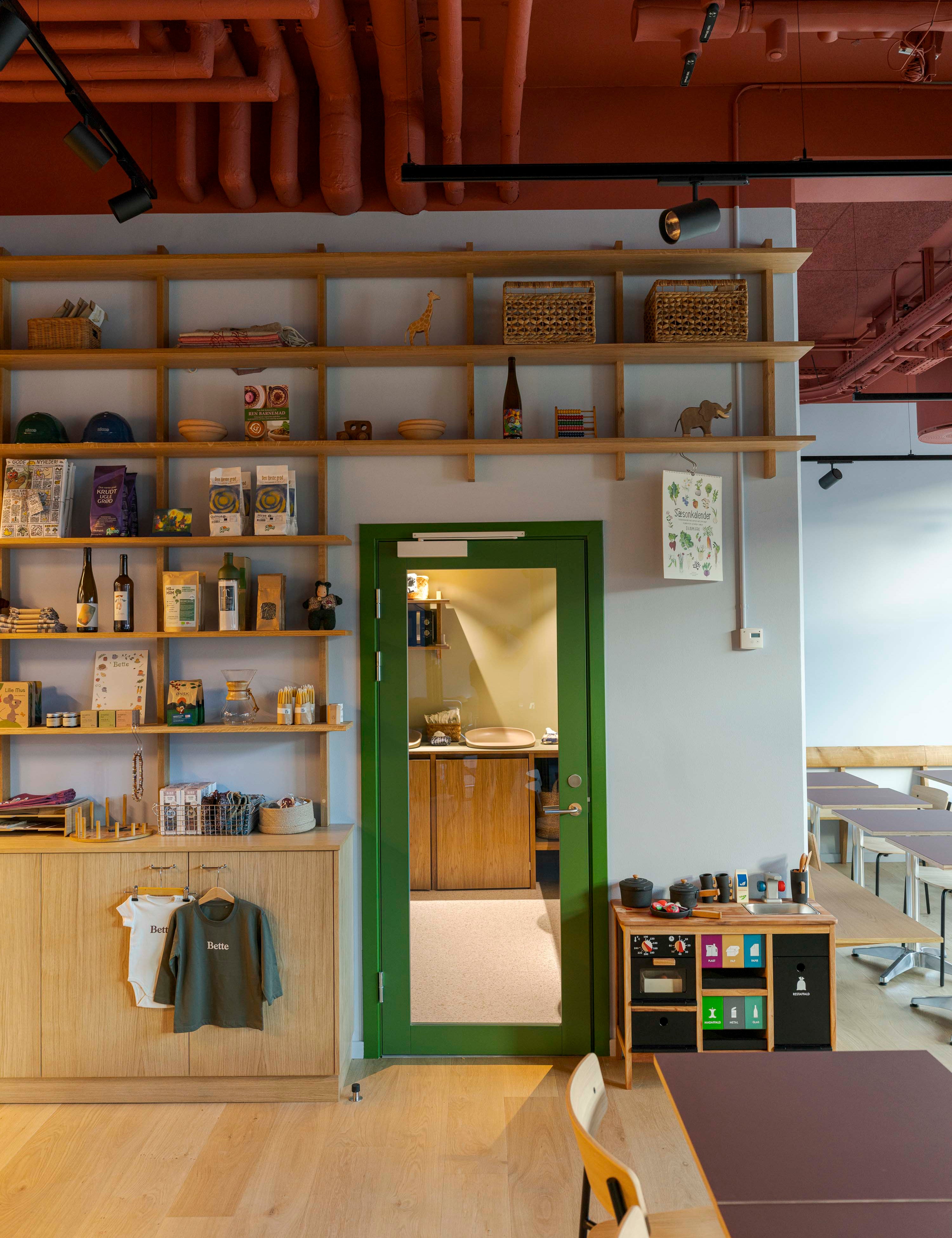 Indretningen på Bette Café i Carlsberg Byen